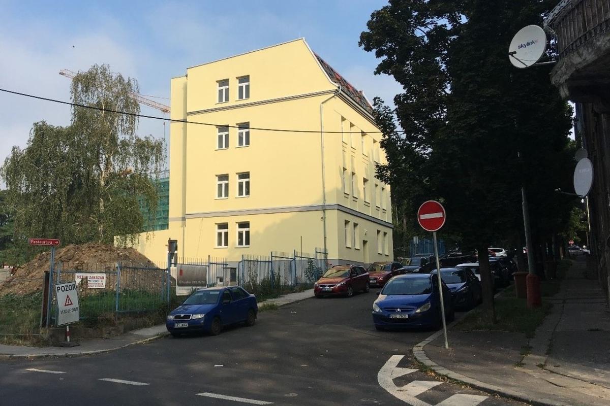 Výstavba poradenského centra UJEP — fotografie 2